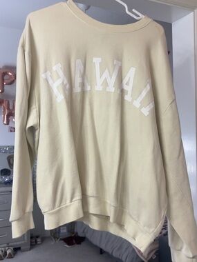 Hawaii Crewneck Sweatshirt in Pale Yellow with White Lettering